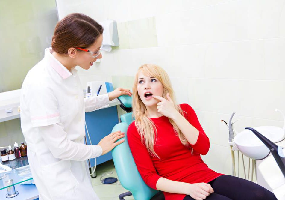 Estrazione del dente del giudizio dal dentista