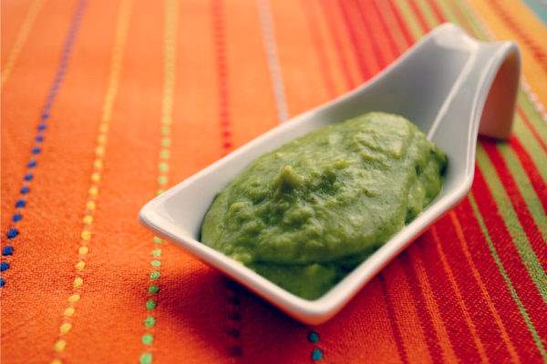 Spaghetti al pesto di fave