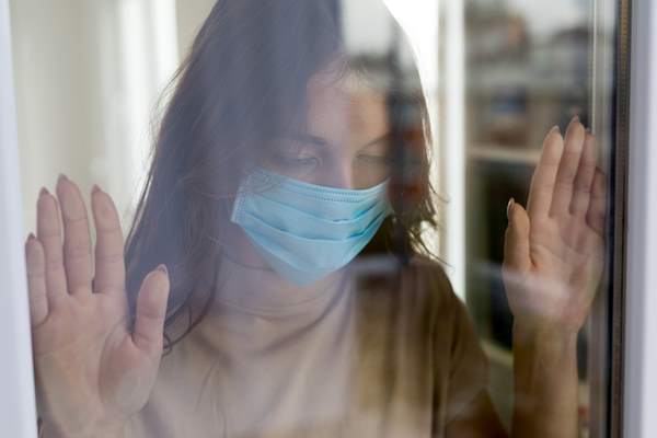 Adolescente isolamento