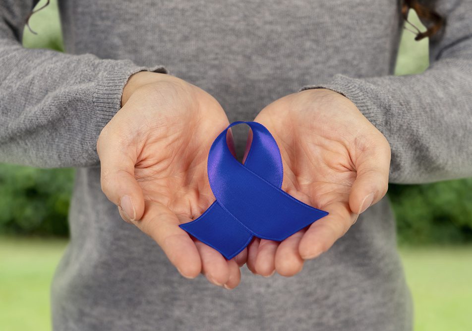 tumore-al-colon-sintomi-nelle-donne tumore al colon