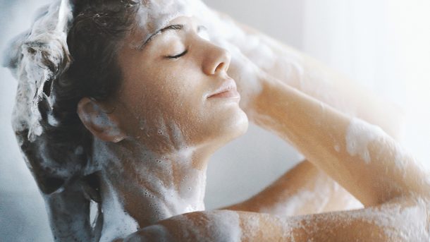 attenzione-alla-salute-dei-capelli Come avere capelli sani e belli in estate difendendosi dal cloro e dall'acqua del mare
