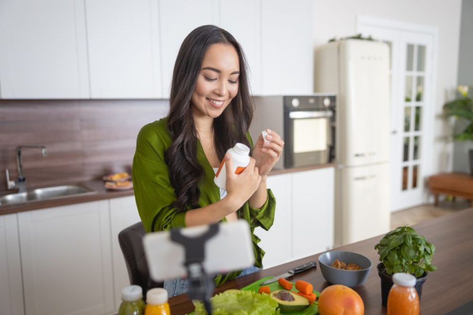 alimentazione-e-sistema-immunitario Novembre è il mese ideale per rafforzare il sistema immunitario.
