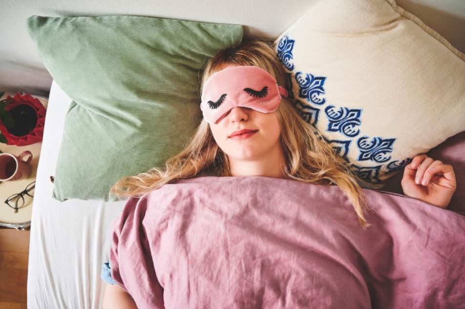 Con l’arrivo dell’autunno e l’accorciarsi delle giornate, molte persone sperimentano un calo del tono dell’umore, una sensazione di stanchezza e una maggiore difficoltà a concentrarsi.