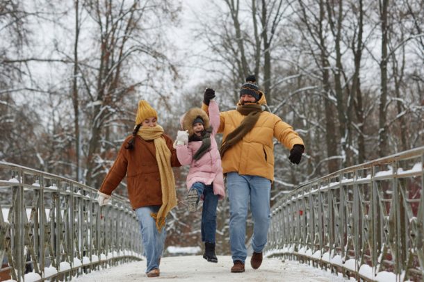 Le festività sono un periodo di gioia e relax, ma spesso portano con sé eccessi alimentari e stress.