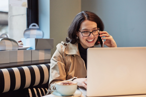 Dopo aver identificato il tipo di chirurgia estetica desiderata, è fondamentale ricercare informazioni sui chirurghi plastici.