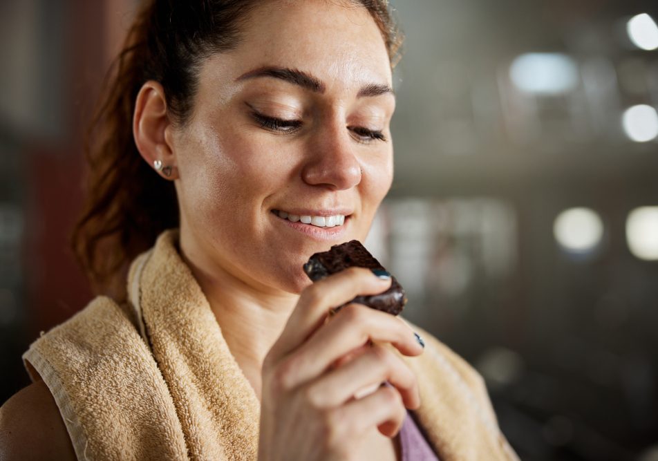 Nutrire il cervello: 12 alimenti per memoria e neuroplasticità.