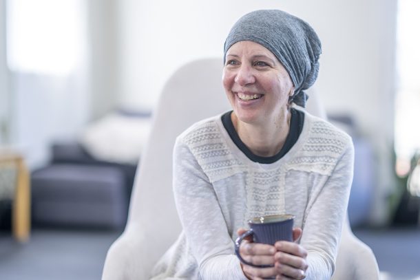 L'immunoterapia rappresenta una rivoluzione nel trattamento di diverse malattie, sfruttando il potere del nostro sistema immunitario per combattere patologie gravi come il cancro, inclusi melanoma, linfoma e leucemia, malattie autoimmuni e infezioni.