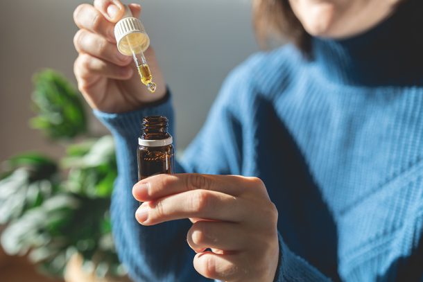 la-bromexina-come-alleato-efficace-contro-la-tosse-grassa.jpg Quando la tosse grassa persiste, può diventare fastidiosa e interferire con le attività quotidiane; in questi casi, l’utilizzo di un mucolitico come la bromexina può offrire un valido aiuto.