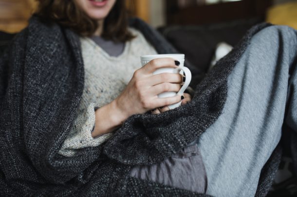 Esistono diversi rimedi naturali per il raffreddore, tra cui tisane ed erbe medicinali.