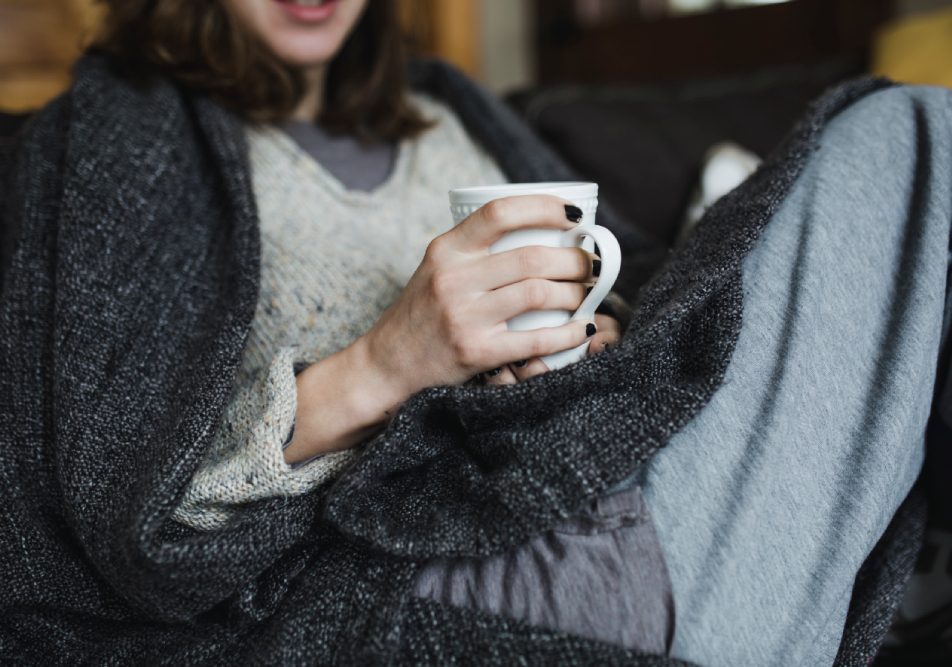 Esistono diversi rimedi naturali per il raffreddore, tra cui tisane ed erbe medicinali.