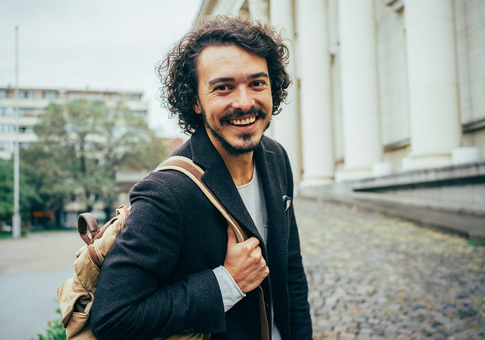 Il bruciore a urinare nell’uomo è un sintomo comune associato a un’infezione del tratto urinario