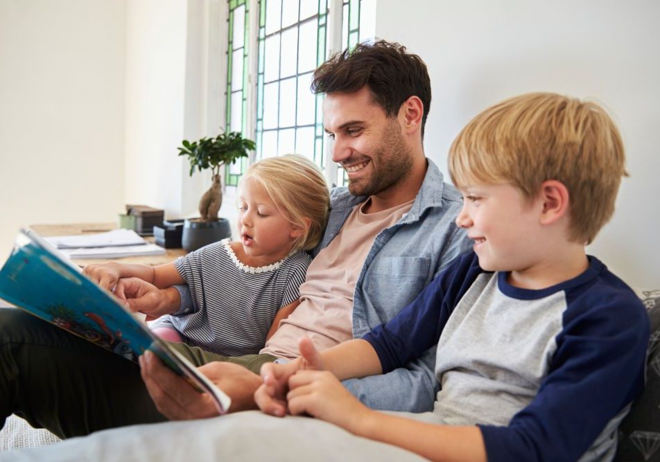 La gestione dello stress tra lavoro e famiglia per un padre