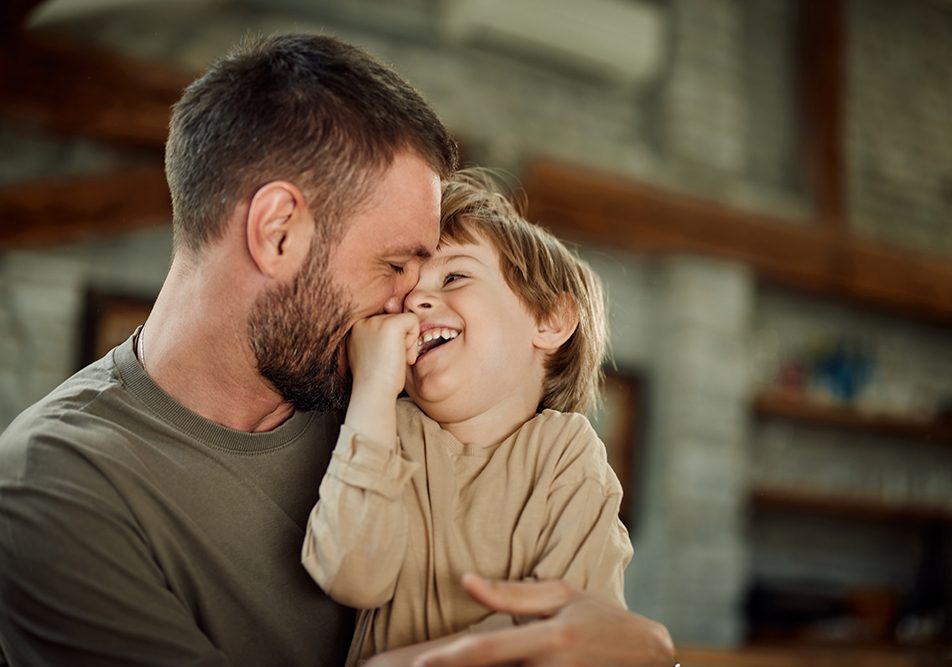 Lo streptococco è contagioso, nei bambini così come negli adulti, attraverso le secrezioni respiratorie di persone infette