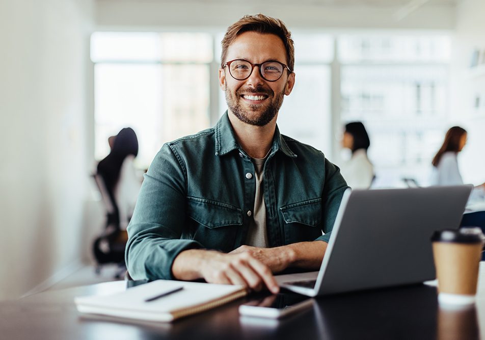 Uomo in ufficio con sintomi da Escherichia coli