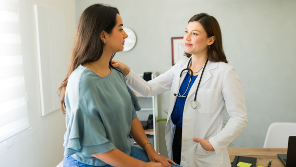 Paziente consulta medico per livelli anomali di amilasi pancreatica