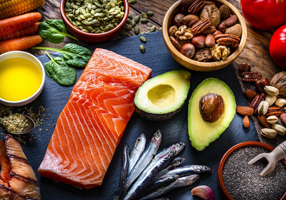 Tavola di cibi ricchi di omega 3