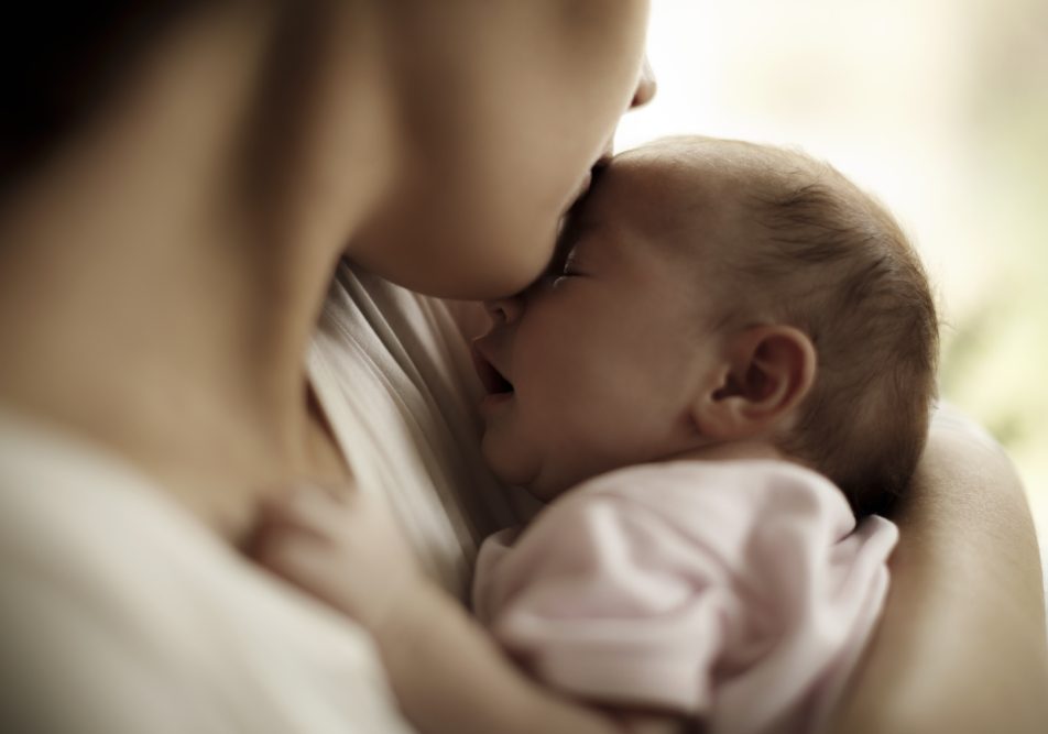 Mamma con neonato: cisti dermoide possono essere presenti fin dalla nascita
