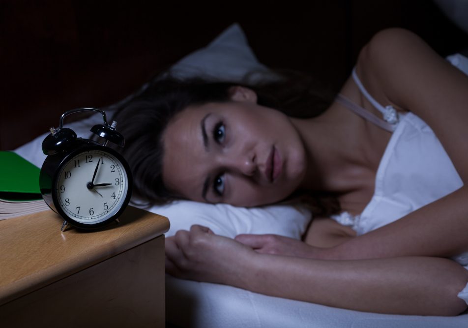donna-che-soffre-di-insonnia Donna nel suo letto che soffre di insonnia