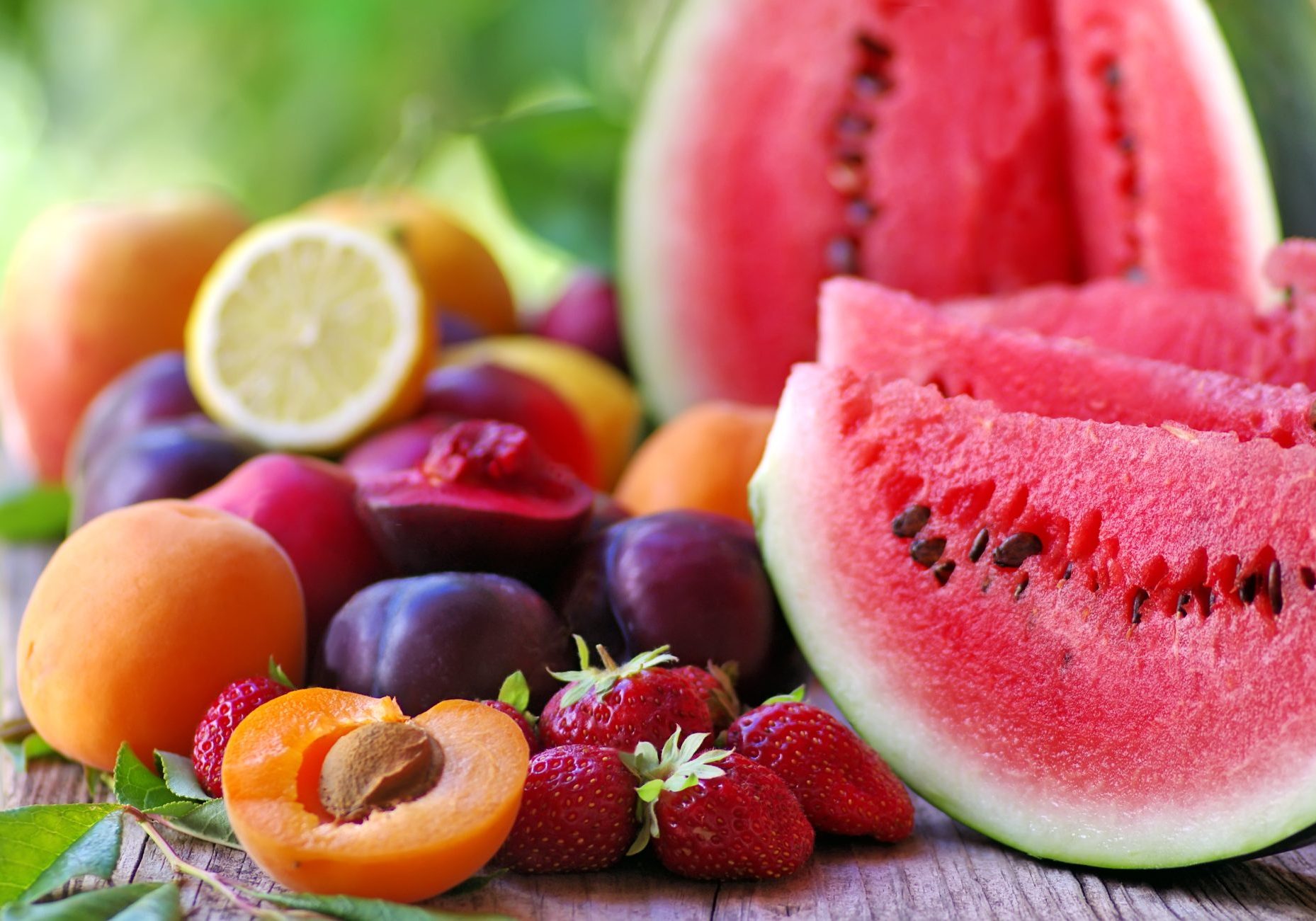 cocomero, fragole, albicocche, prugne